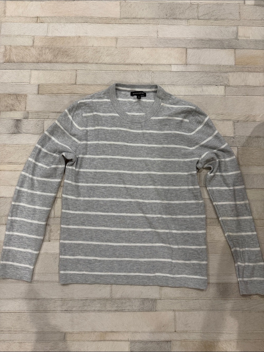 GAP Light Gray and White Striped Crewneck Sweater - Men